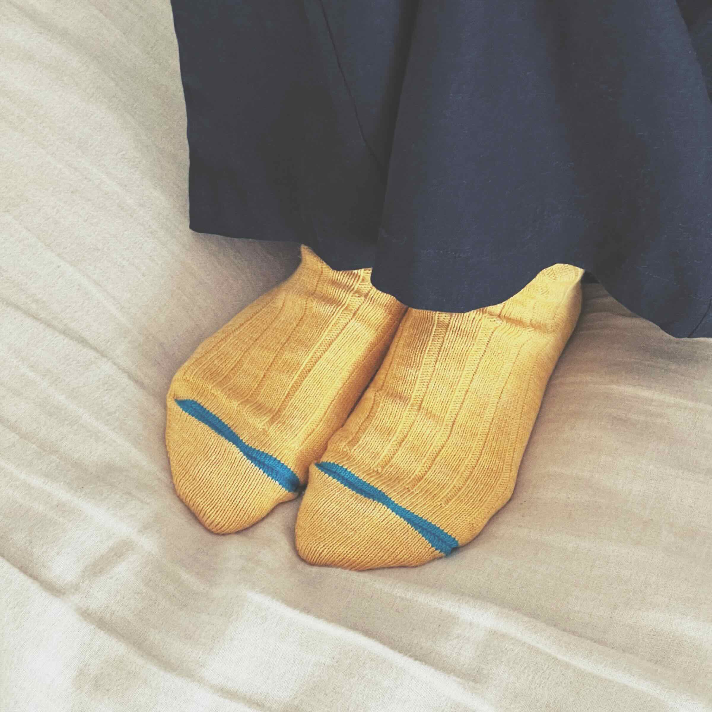 Mustard yellow cotton linen socks
