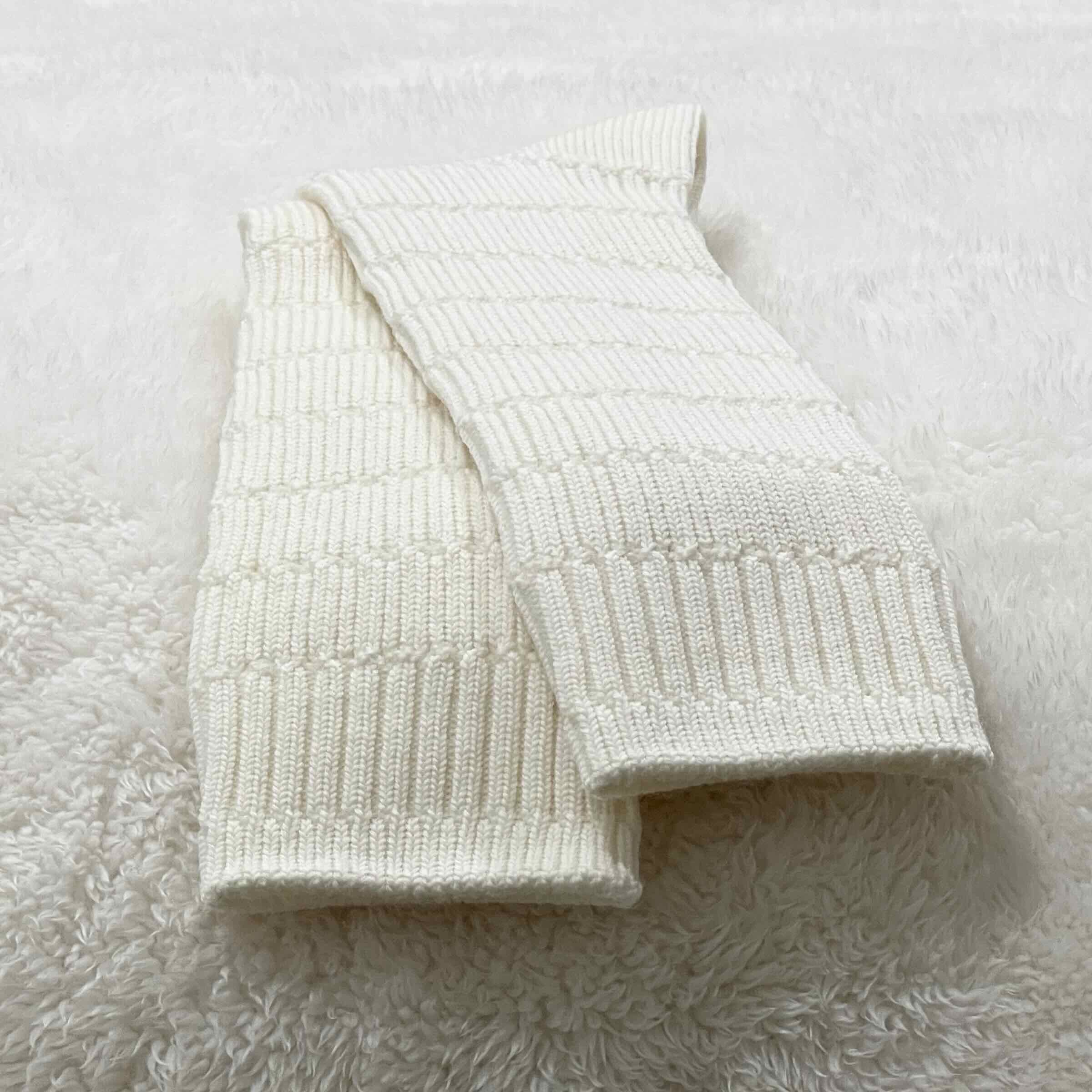 Cream wool socks
